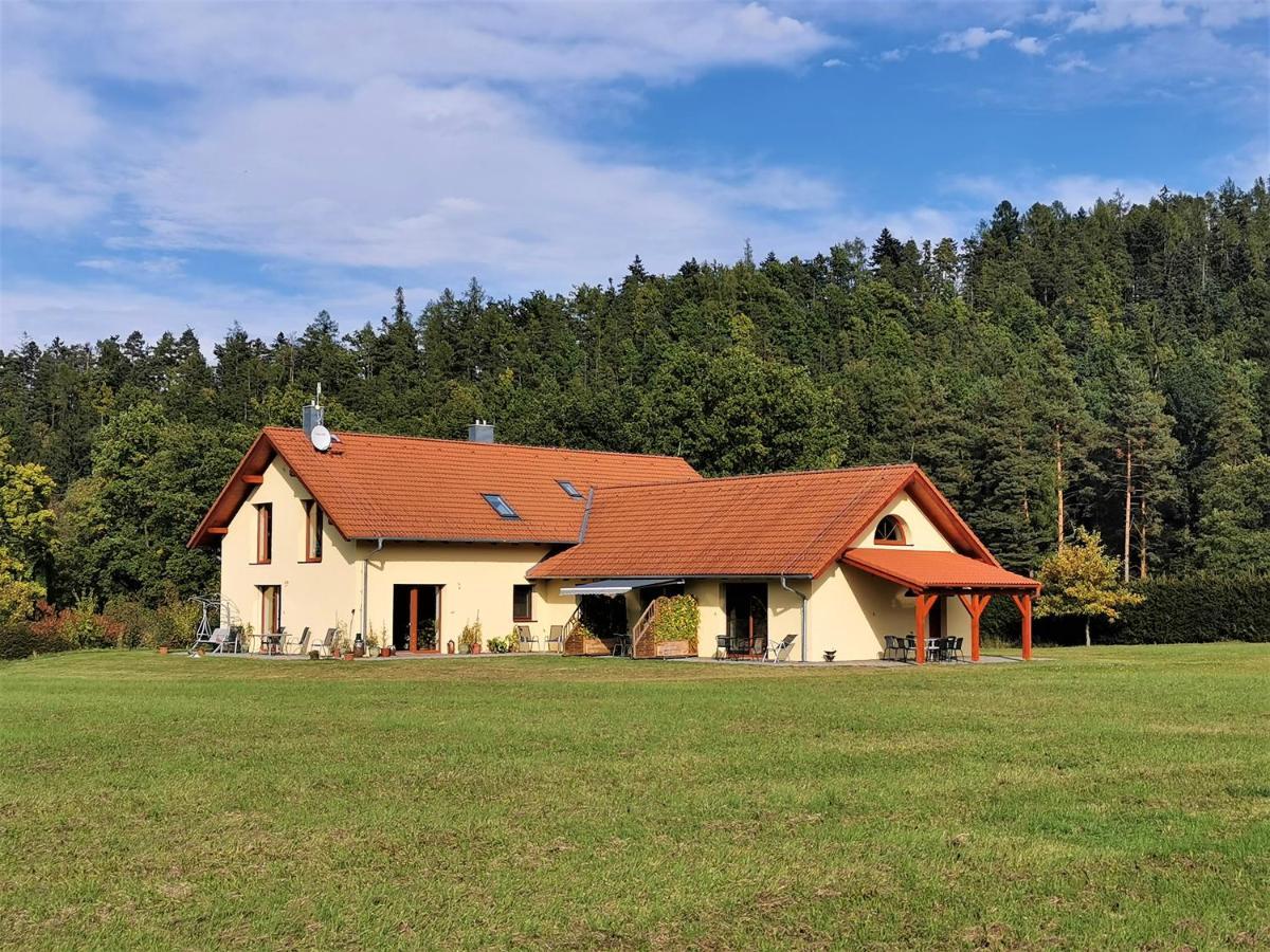 Penzion Hastrman Doudleby Exterior photo